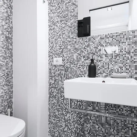 Easylife - - Rontgen 24d - Bocconi