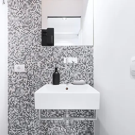 Easylife - Accogliente In Bocconi Apartment